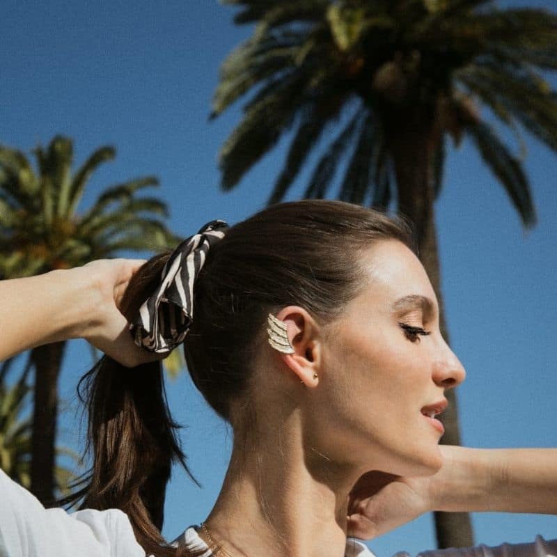 DREAMING CALIFORNIA: FEATHERS ARE THE STAR OF THE NEW JEWELRY TREND