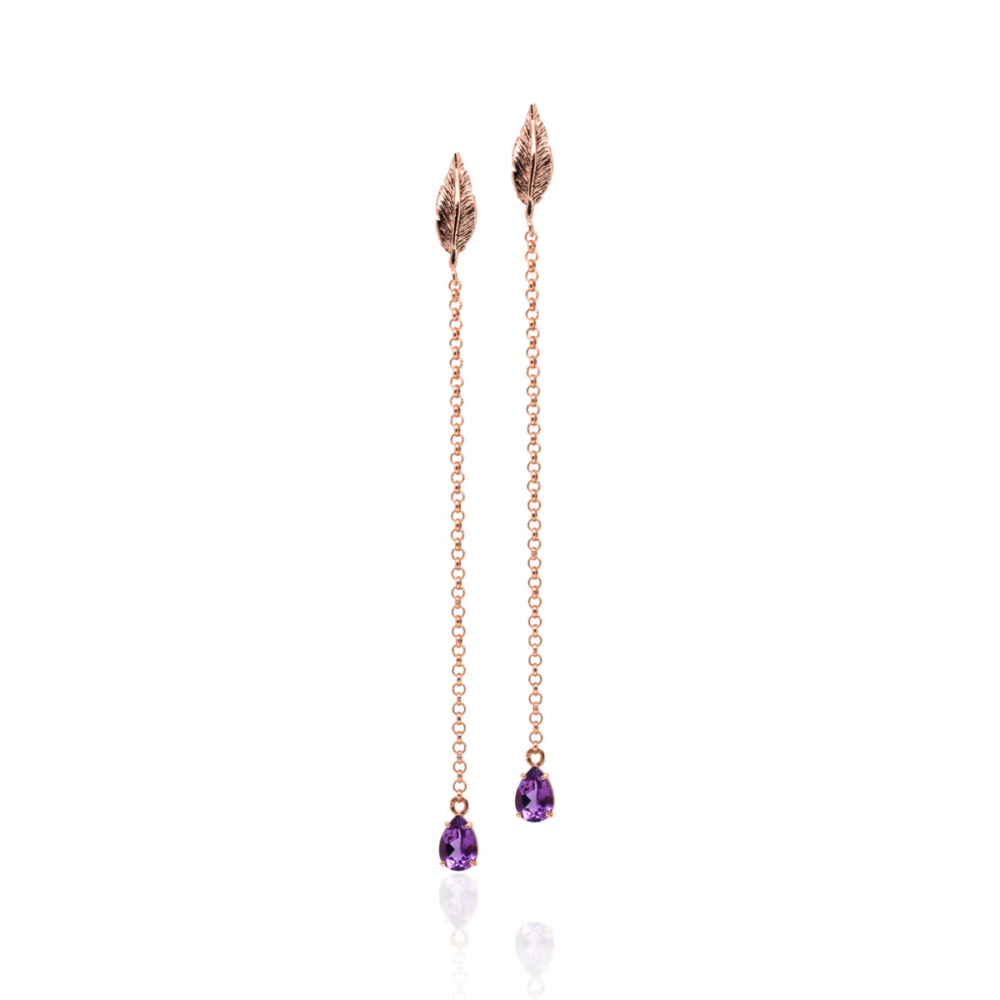 feather and amethyst earrings. Gold-plated 925 silver jewellery. Thais Bernardes Jewellery