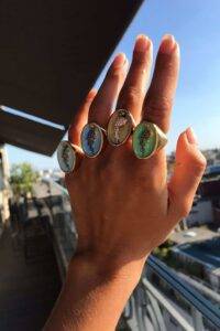 anello a sigillo o chevalier by gioielli Thais Bernardes
