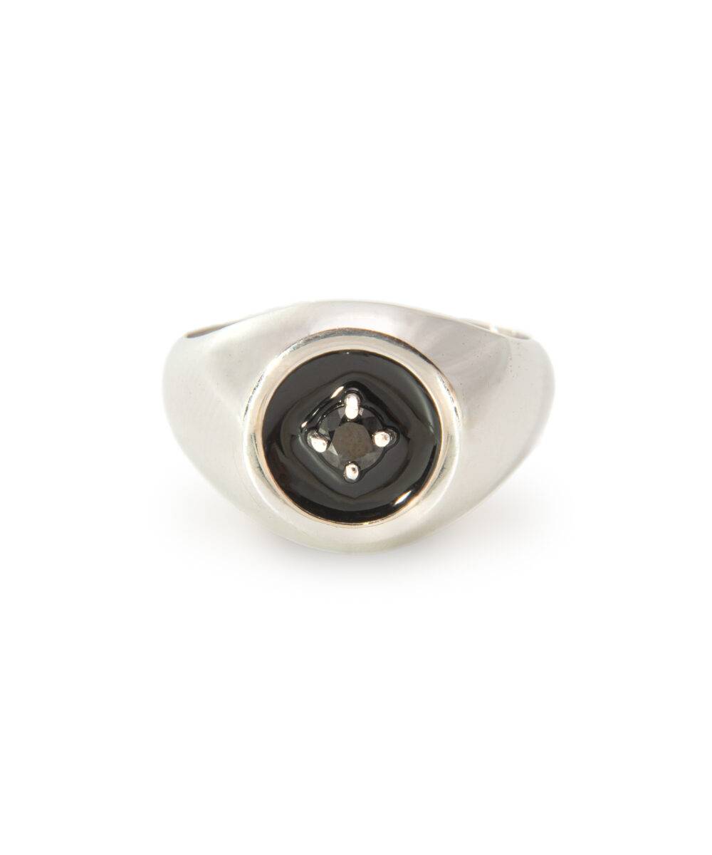 Mini-Chevalier-Ring aus schwarz emailliertem 925er Silber. Thais Bernardes Schmuck